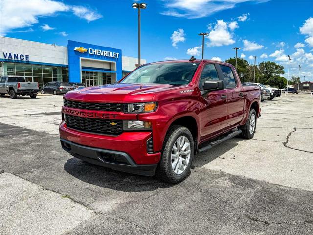 2021 Chevrolet Silverado 1500 4WD Crew Cab Short Bed Custom