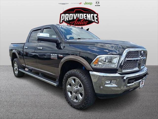 2017 RAM 3500 Laramie Crew Cab 4x4 64 Box