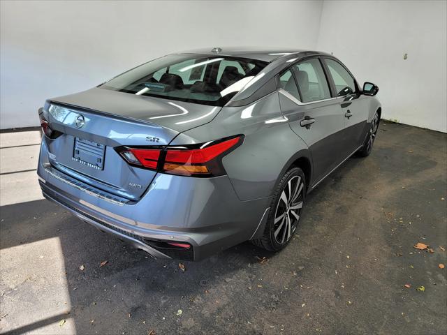 2022 Nissan Altima SR Intelligent AWD