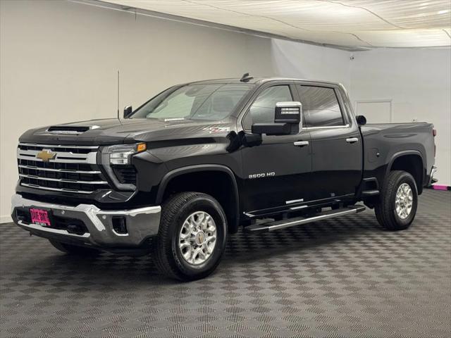 2024 Chevrolet Silverado 2500HD 4WD Crew Cab Standard Bed LTZ