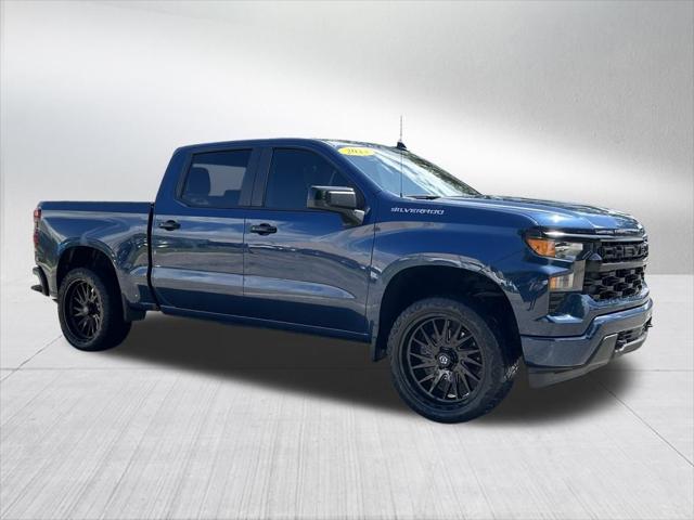 2023 Chevrolet Silverado 1500 2WD Crew Cab Short Bed Custom