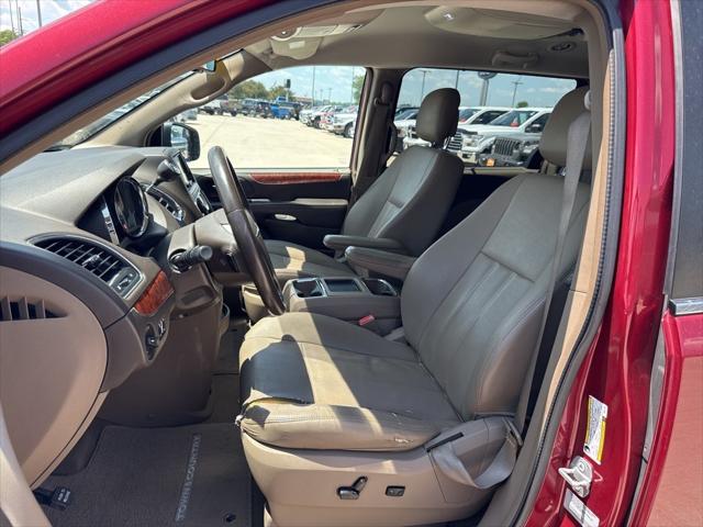 2015 Chrysler Town and Country Touring 2015 Chrysler Town and Country Touring