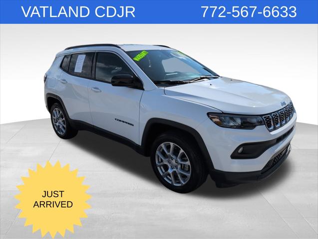 2024 Jeep Compass Latitude Lux FWD