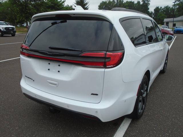 2021 Chrysler Pacifica Touring L AWD