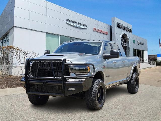 2024 RAM 3500 Limited Mega Cab 4x4 64 Box