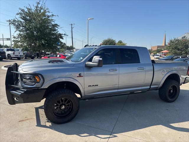 2024 RAM 3500 Limited Mega Cab 4x4 64 Box 2024 RAM 3500 Limited Mega Cab 4x4 64 Box