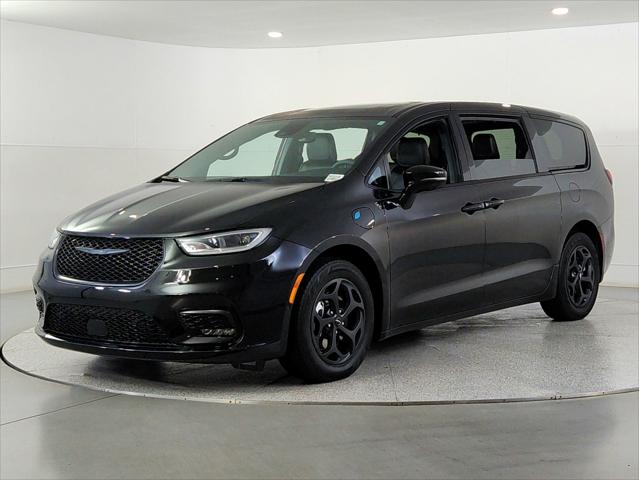 2023 Chrysler Pacifica Hybrid Limited
