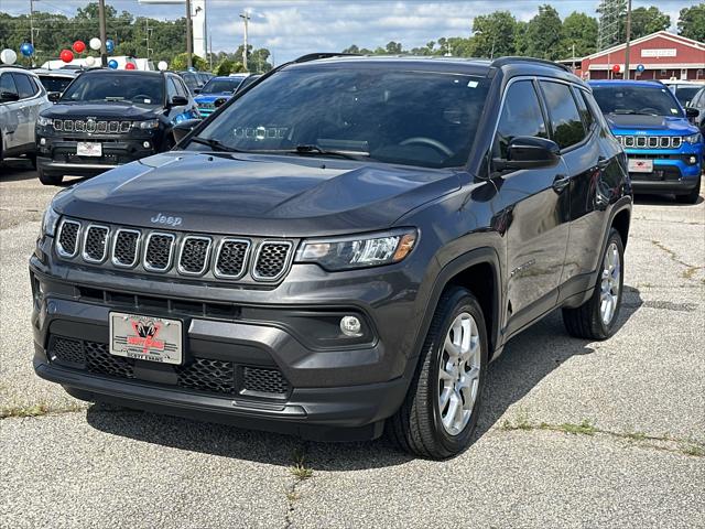 2023 Jeep Compass Latitude Lux FWD