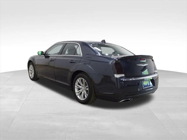 2017 Chrysler 300 Limited