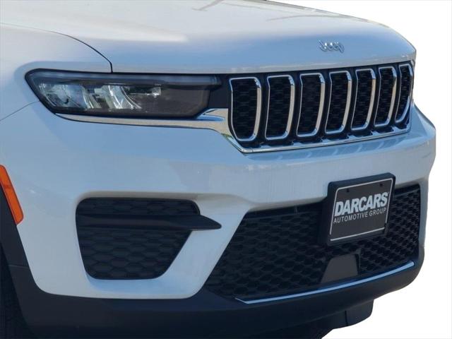 2025 Jeep Grand Cherokee GRAND CHEROKEE LAREDO X 4X4