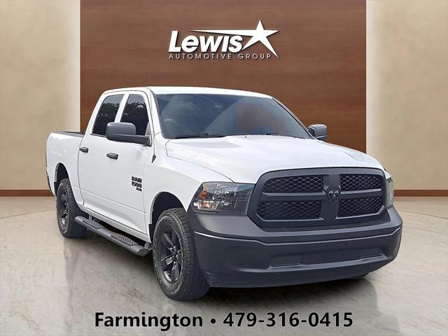 2022 RAM 1500 Classic Tradesman Crew Cab 4x4 57 Box