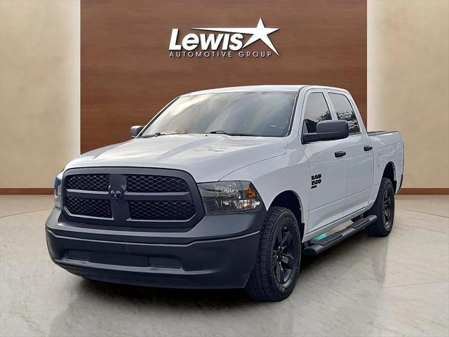2022 RAM 1500 Classic Tradesman Crew Cab 4x4 57 Box