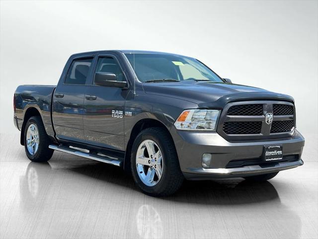 2017 RAM 1500 Express Crew Cab 4x2 57 Box