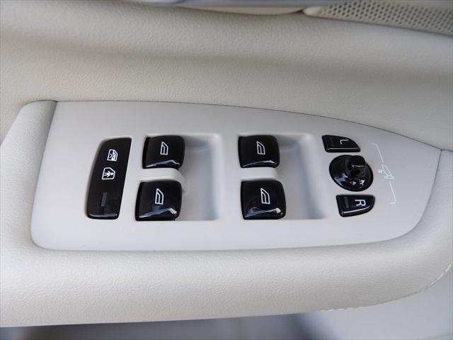 2026 Volvo XC90 B6 Ultra Dark Theme 7-Seater