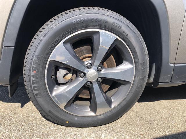 Used 2019 Jeep Cherokee For Sale in Jackson, MI
