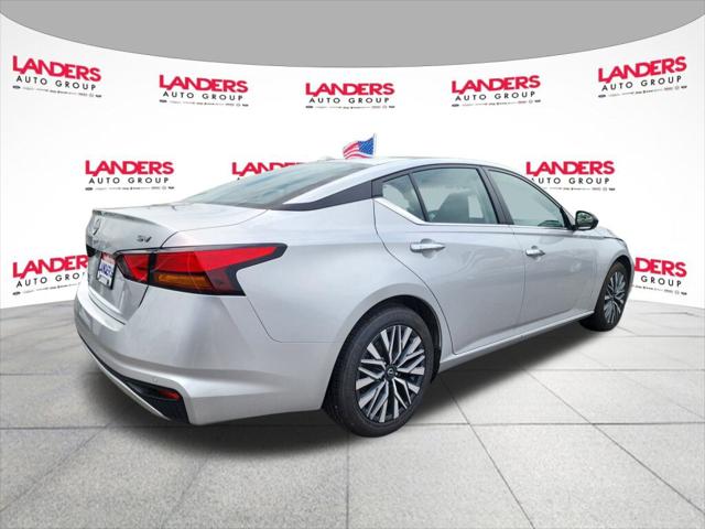 2024 Nissan Altima SV FWD