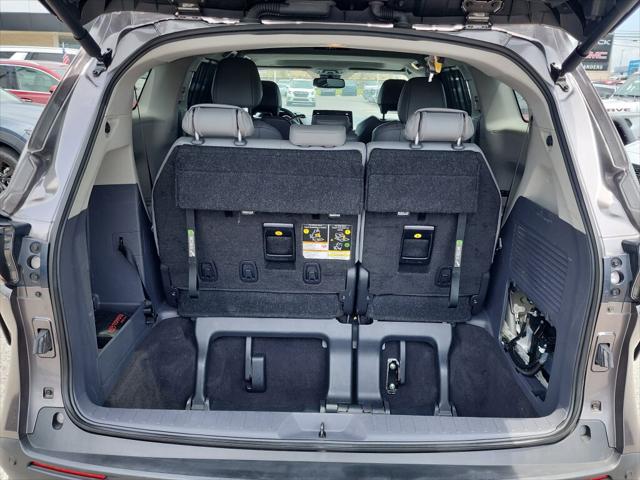 2024 Toyota Sienna XLE
