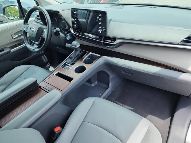 2024 Toyota Sienna XLE