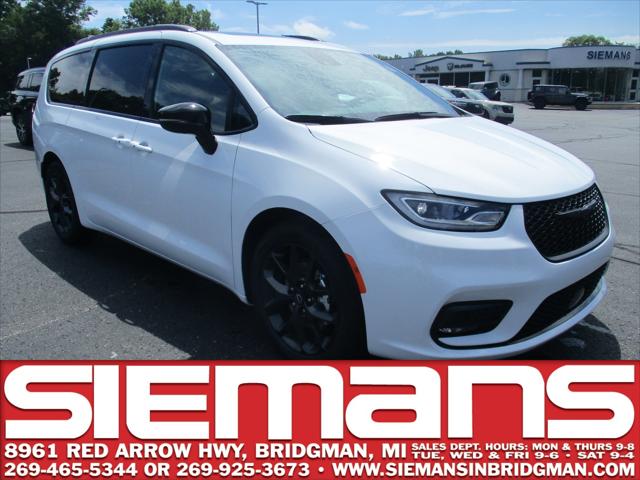 2025 Chrysler Pacifica PACIFICA LIMITED 2025 Chrysler Pacifica PACIFICA LIMITED