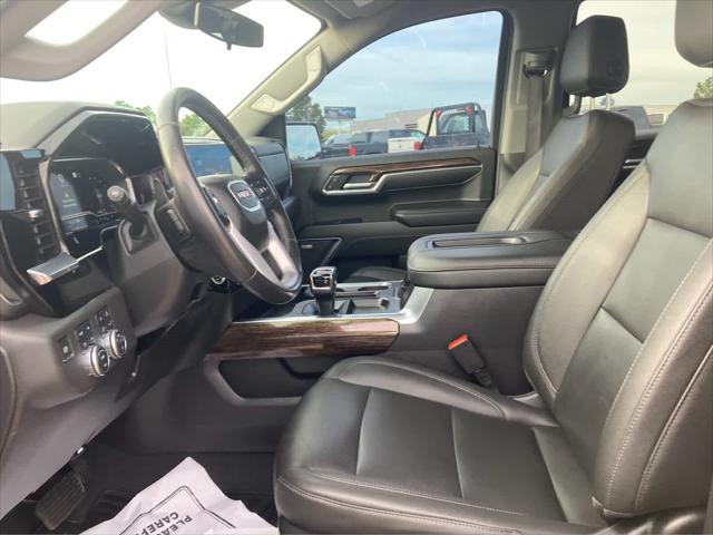 2022 GMC Sierra 1500 4WD Crew Cab Short Box Elevation with 3SB