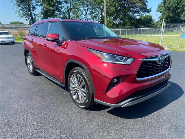 2020 Toyota Highlander Hybrid Platinum