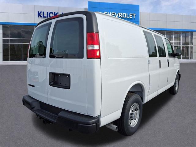2025 Chevrolet Express Cargo Van RWD 3500 Regular Wheelbase WT