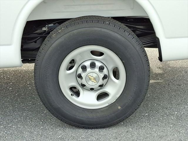 2025 Chevrolet Express Cargo Van RWD 3500 Regular Wheelbase WT