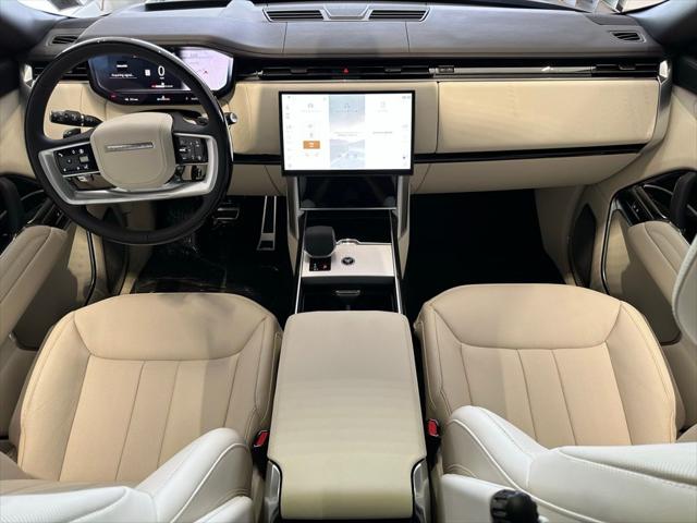 2025 Land Rover Range Rover P530 Autobiography