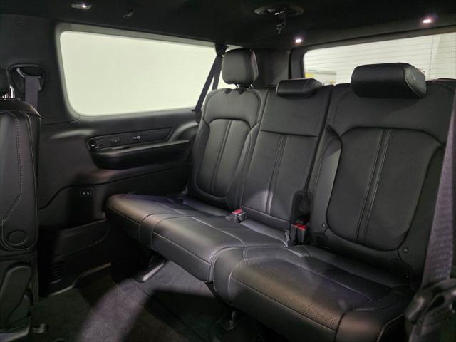 2025 Jeep Wagoneer Series II Carbide 4x4
