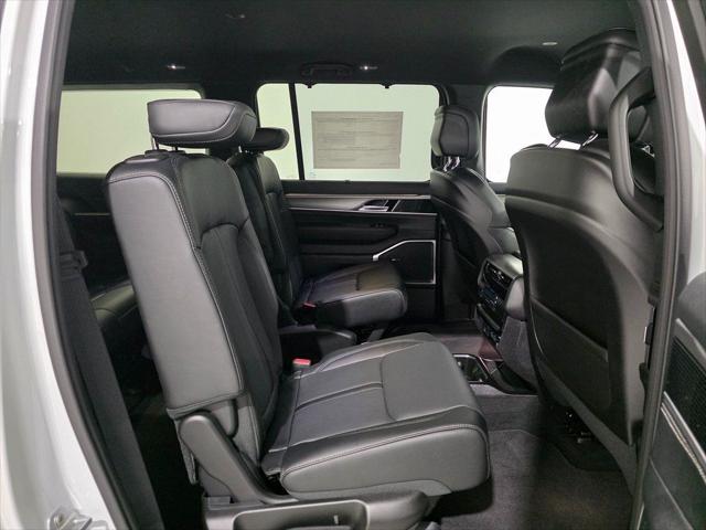 2025 Jeep Wagoneer Series II Carbide 4x4