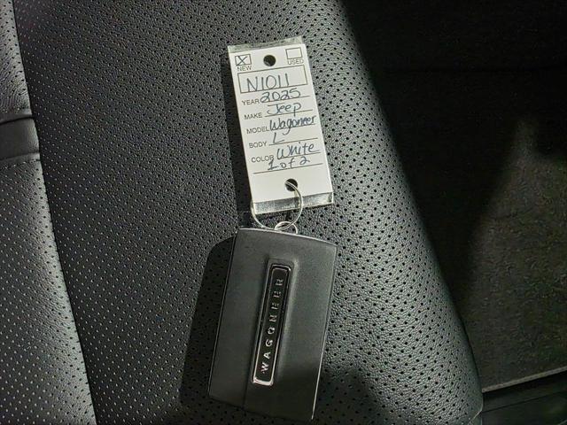 2025 Jeep Wagoneer Series II Carbide 4x4