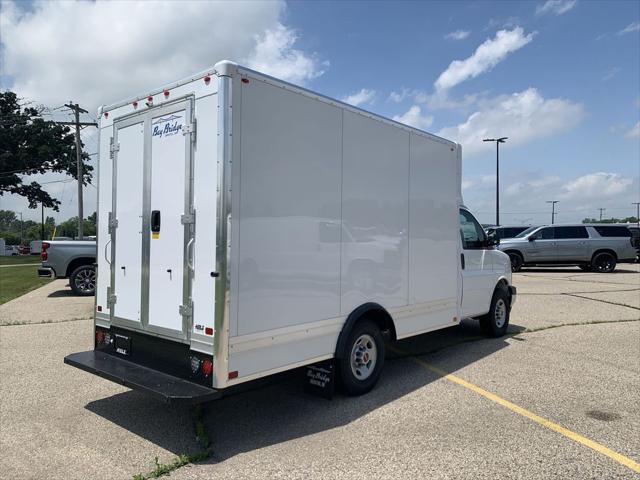 2025 GMC Savana Cutaway Work Van