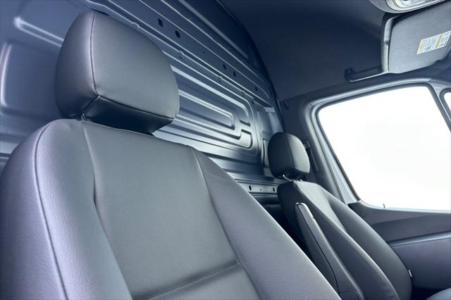 2025 Mercedes-Benz Sprinter 2500 Standard Roof 4-Cyl Diesel HO