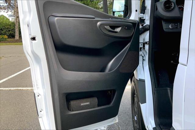 2025 Mercedes-Benz Sprinter 2500 High Roof 4-Cyl Diesel
