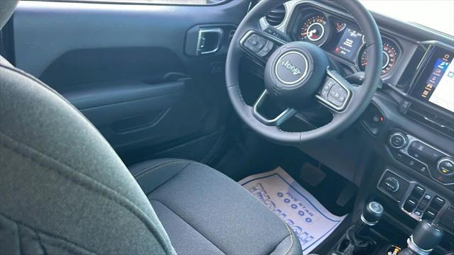 2025 Jeep Gladiator Sport S
