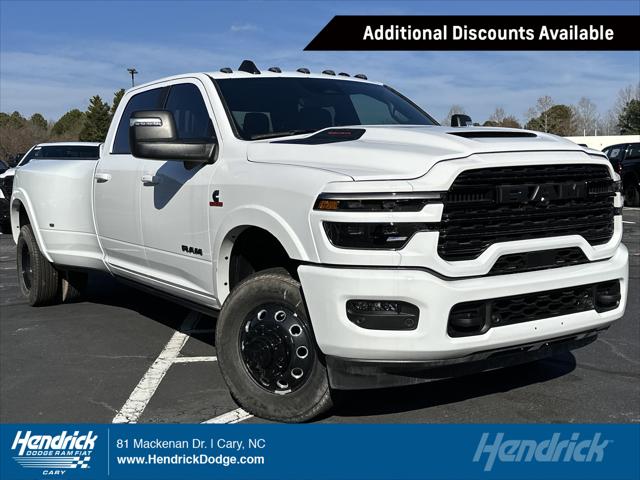 2025 RAM Ram 3500 RAM 3500 LIMITED CREW CAB 4X4 8 BOX