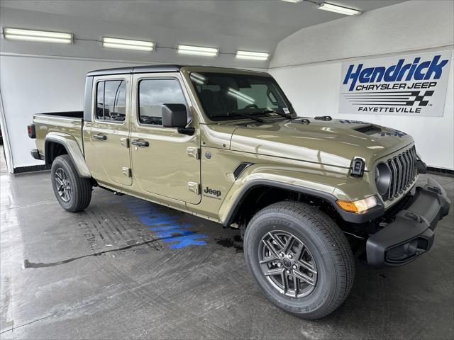 2025 Jeep Gladiator GLADIATOR SPORT S 4X4 2025 Jeep Gladiator GLADIATOR SPORT S 4X4