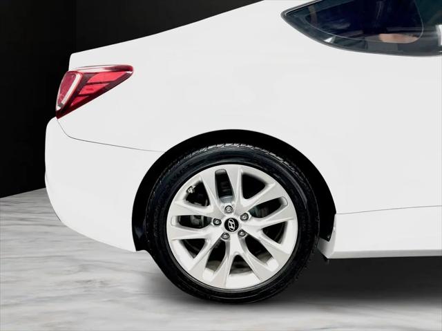 2016 Hyundai Genesis Coupe 3.8 Base