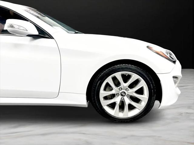 2016 Hyundai Genesis Coupe 3.8 Base
