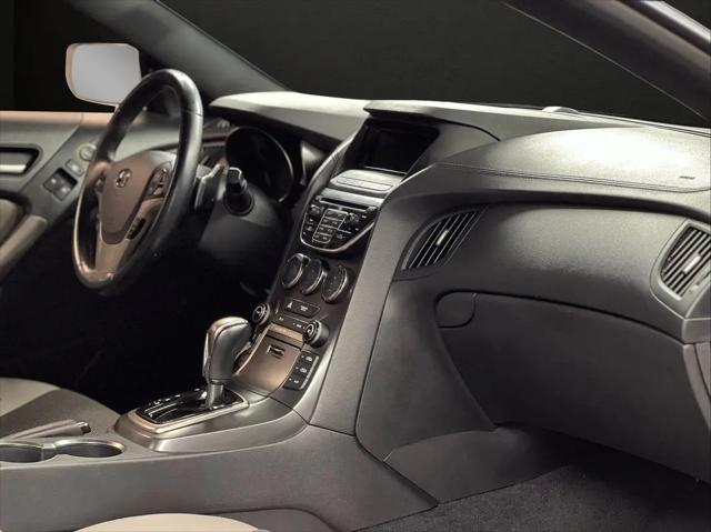 2016 Hyundai Genesis Coupe 3.8 Base