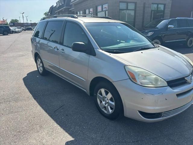 2004 Toyota Sienna CE