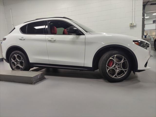 2024 Alfa Romeo Stelvio Sprint AWD 2024 Alfa Romeo Stelvio Sprint AWD