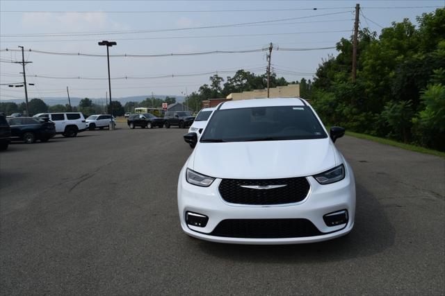 2025 Chrysler Pacifica PACIFICA SELECT