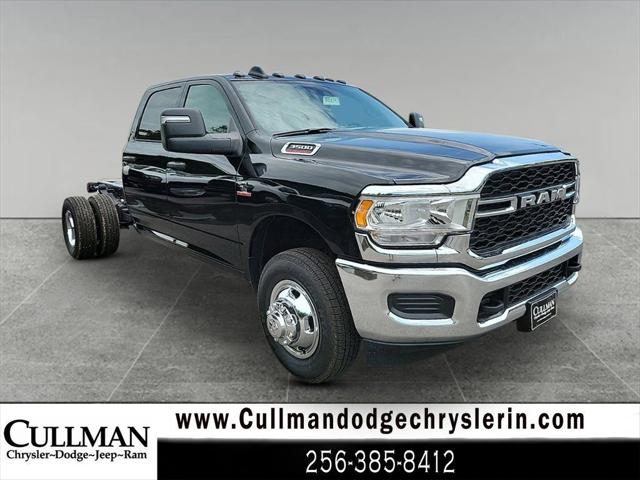 2024 RAM Ram 3500 Chassis Cab RAM 3500 TRADESMAN CREW CAB CHASSIS 4X4 60 CA