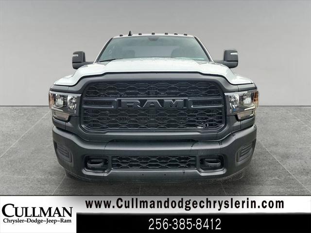 2024 RAM Ram 3500 Chassis Cab RAM 3500 TRADESMAN CHASSIS REGULAR CAB 4X4 84 CA