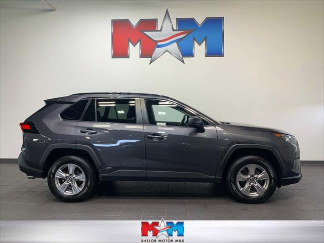 2022 Toyota RAV4 Hybrid LE