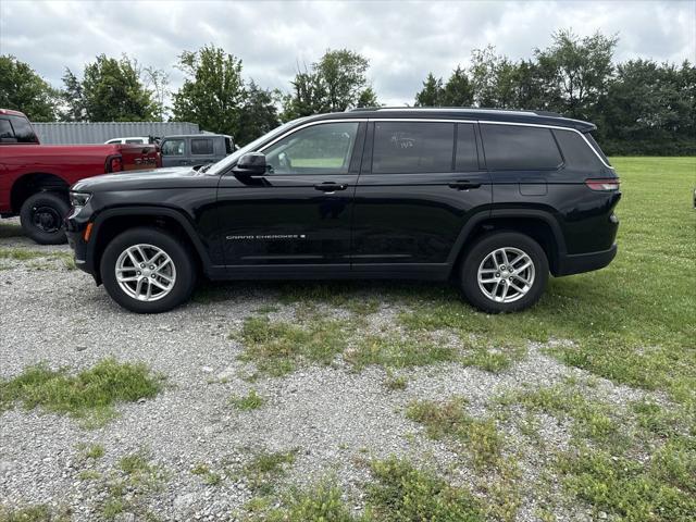 2023 Jeep Grand Cherokee L Laredo 4x4