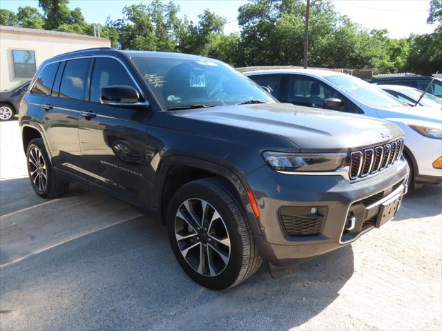 2022 Jeep Grand Cherokee Overland 4x2