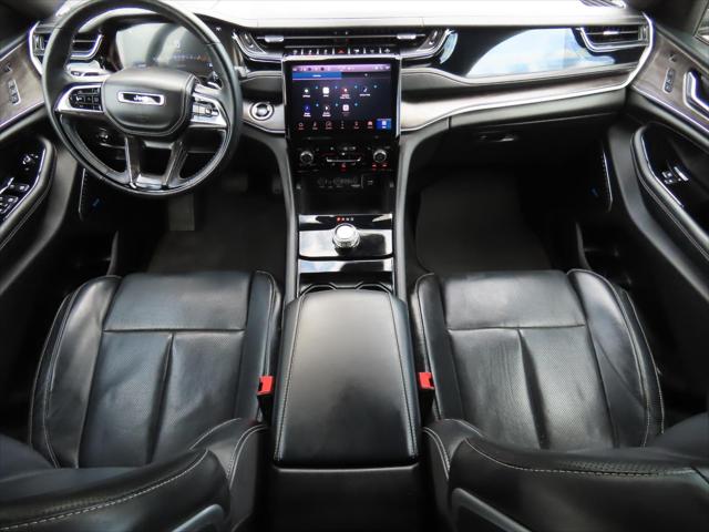 2022 Jeep Grand Cherokee Overland 4x2