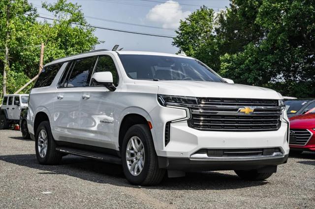 2023 Chevrolet Suburban 4WD LT
